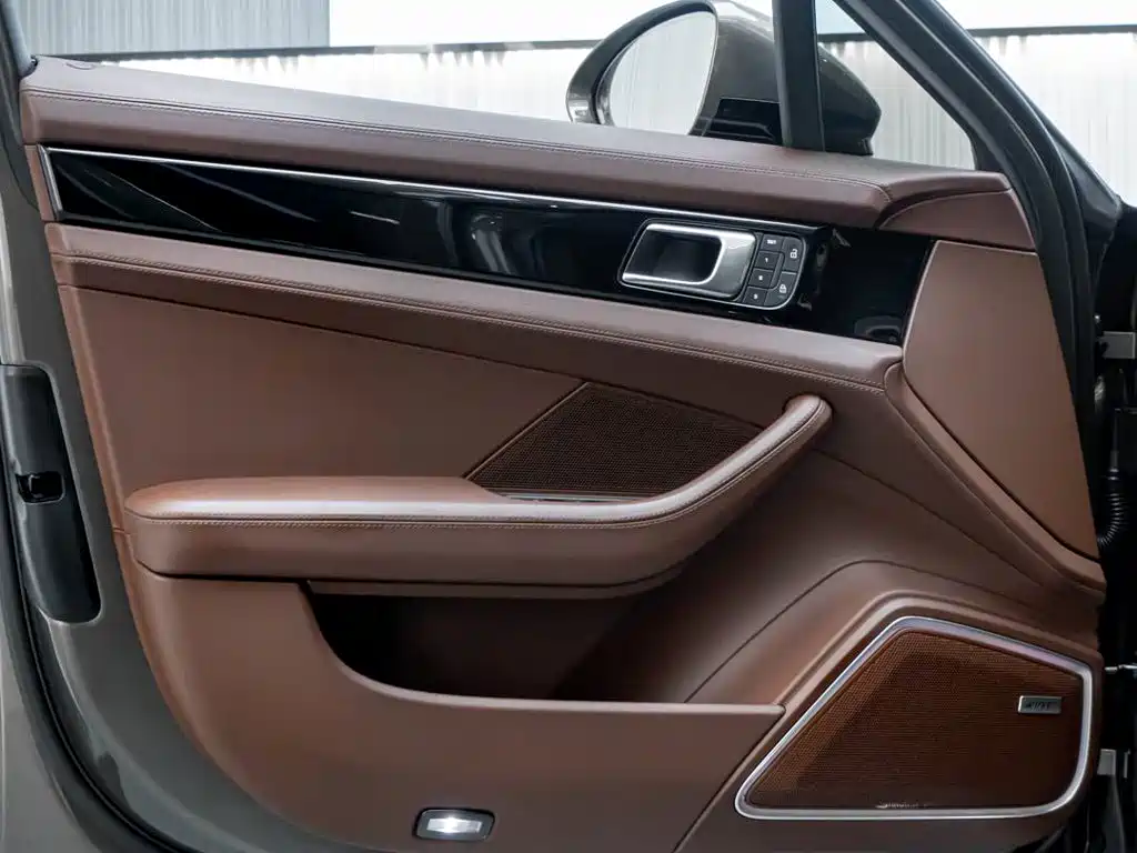 Porsche Panamera — миниатюра 24
