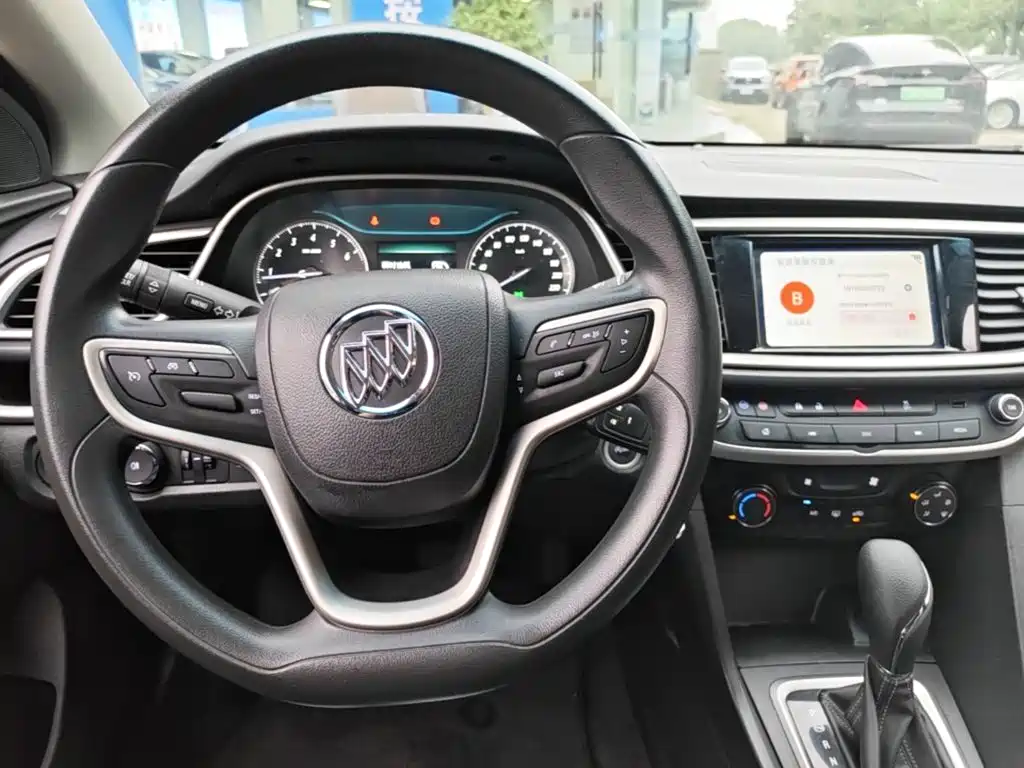 Buick Excelle — миниатюра 10