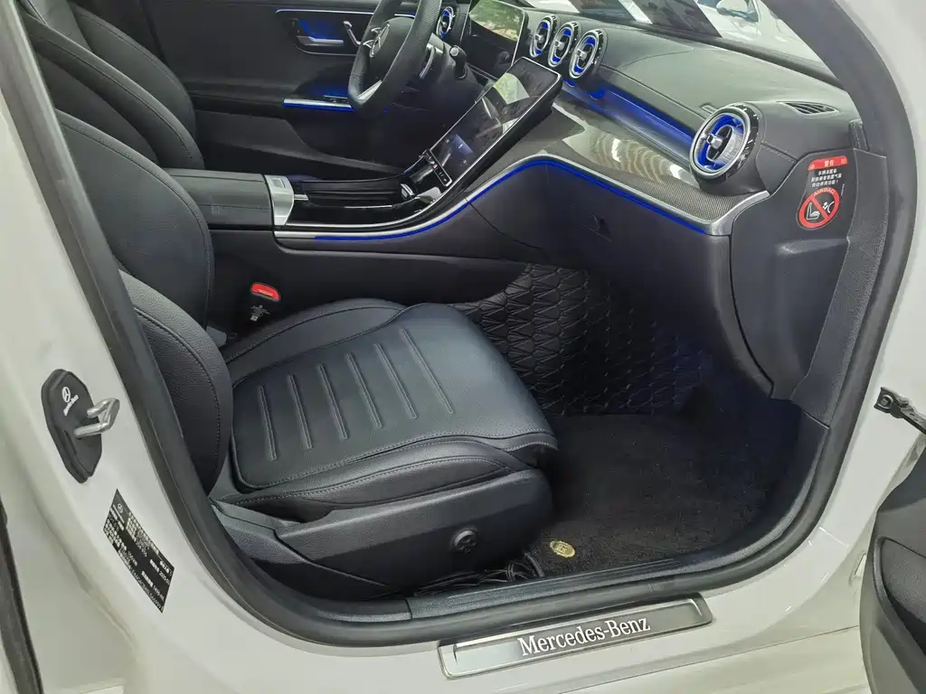 Mercedes-Benz C-Class — миниатюра 20