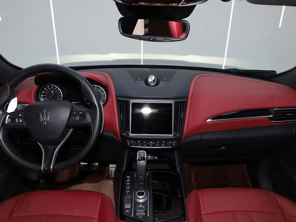 Maserati Levante — миниатюра 11