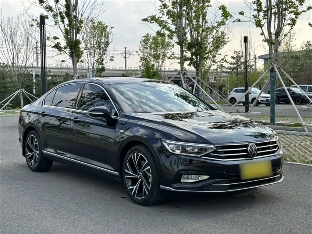 Volkswagen Magotan 2021 330TSI DSG 30