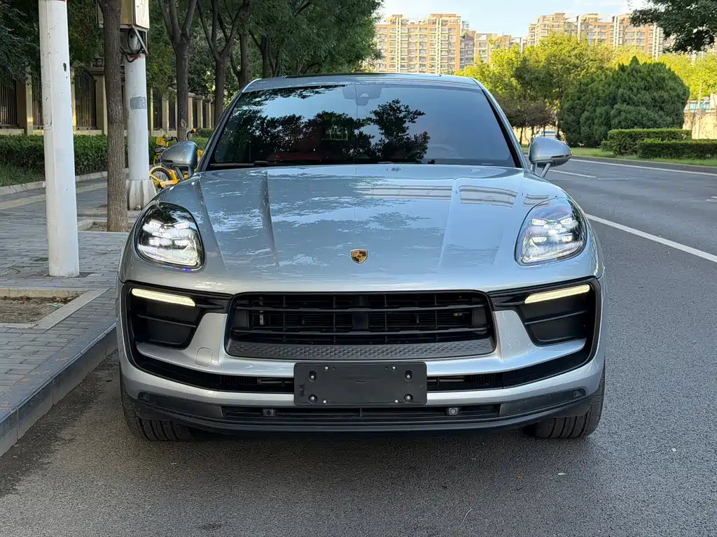 Porsche Macan — миниатюра 2