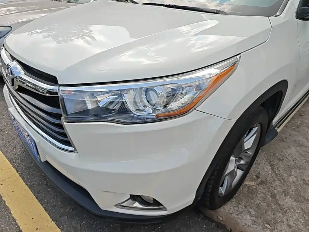 Toyota Highlander — миниатюра 24