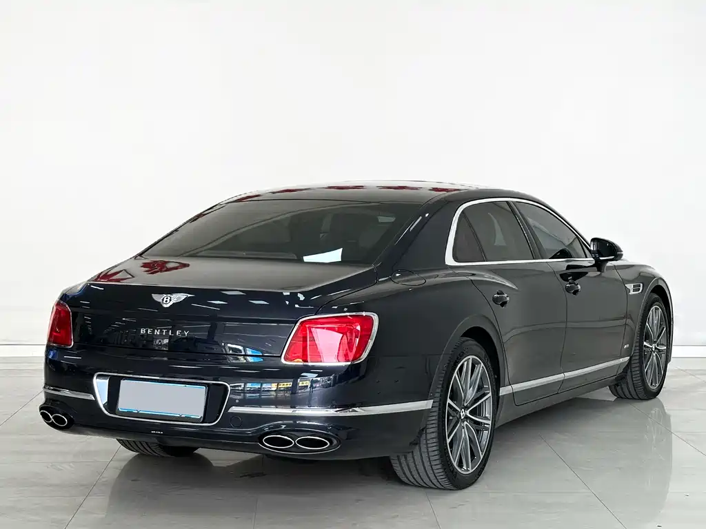 Bentley Flying Spur — миниатюра 7