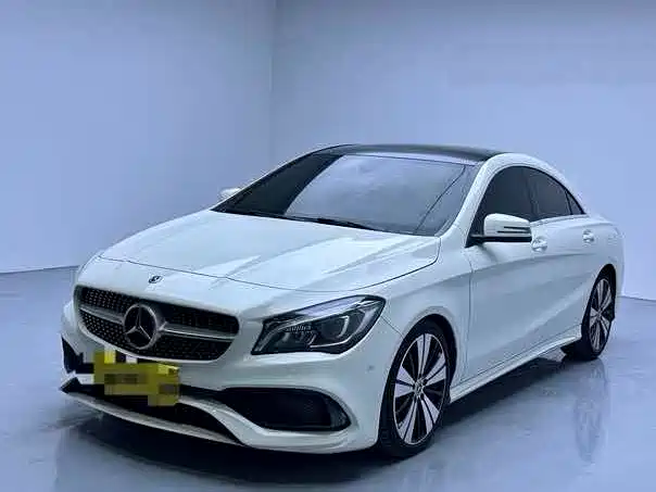 MERCEDES-BENZ CLA