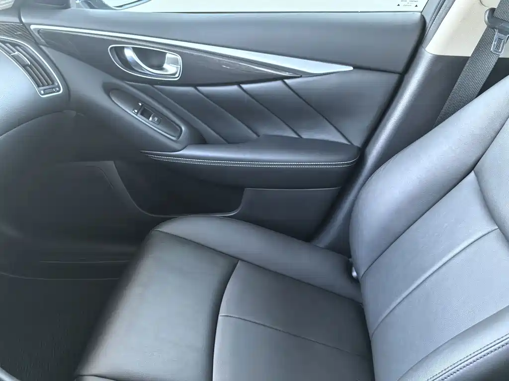 Infiniti Q50L — миниатюра 10