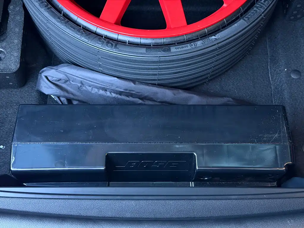Porsche Macan — миниатюра 16