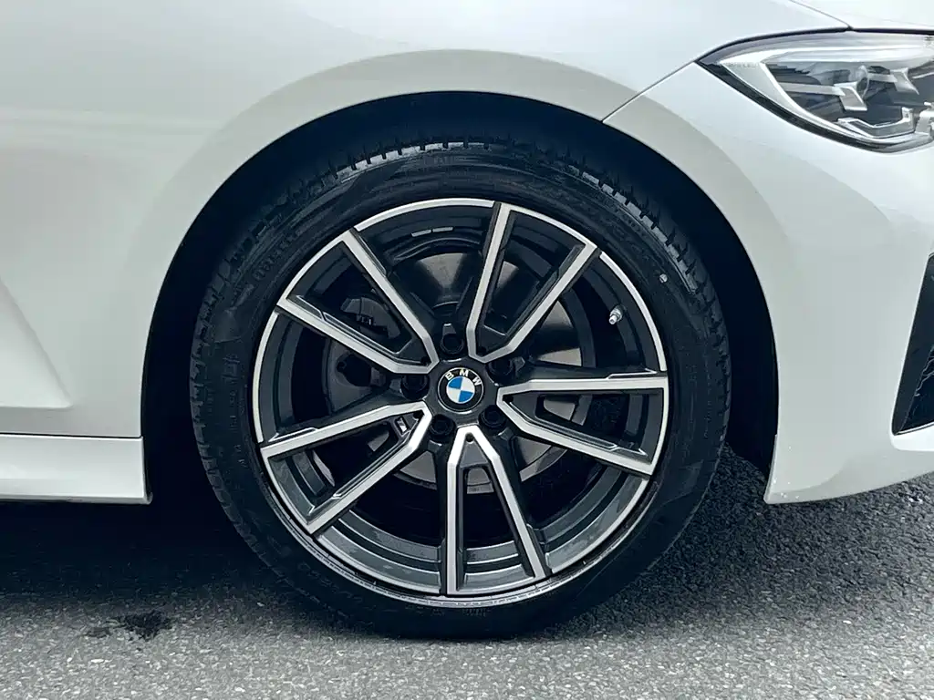 BMW 3 Series — миниатюра 17