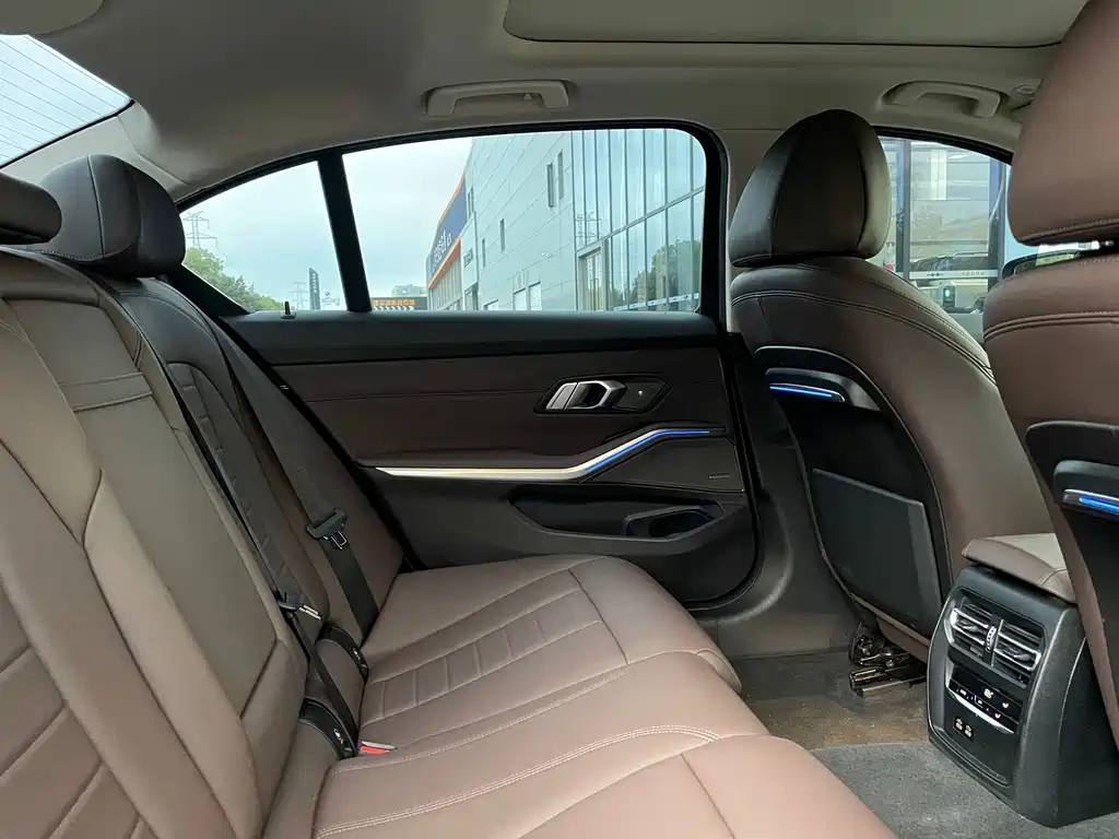 BMW 3 Series — миниатюра 5