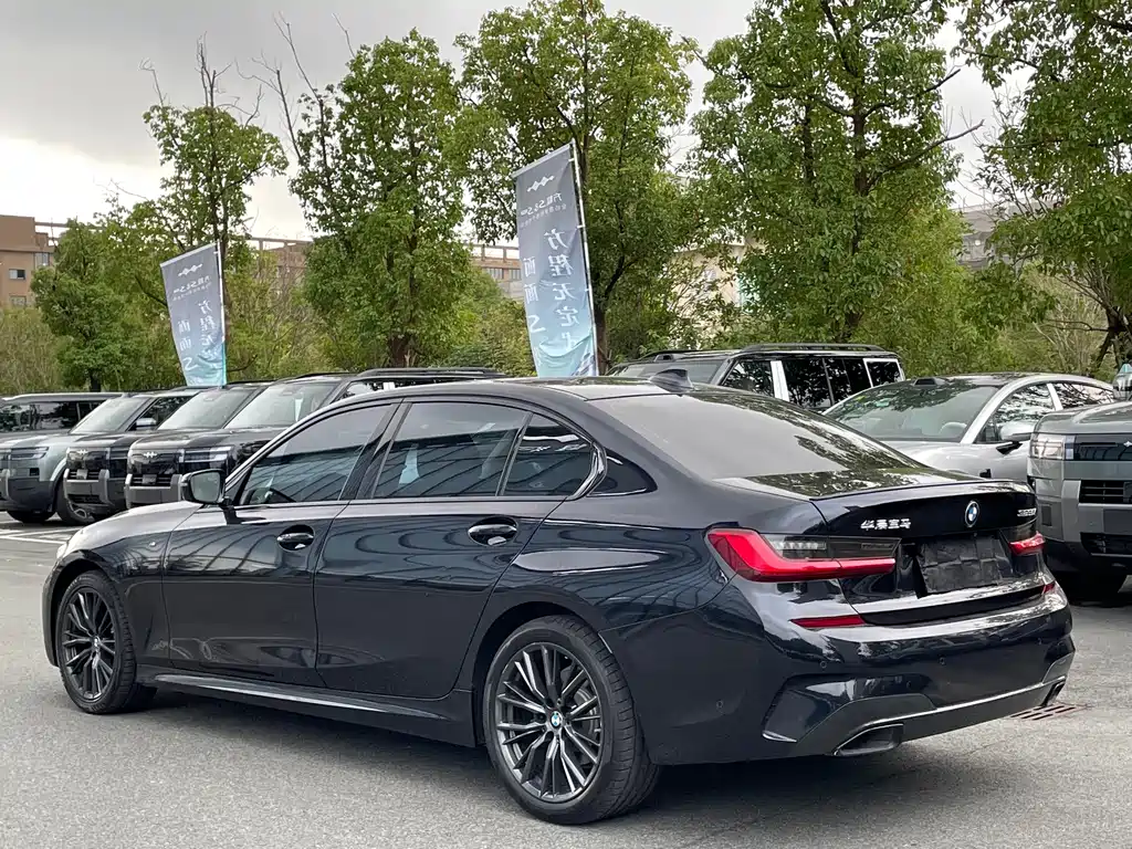 BMW 3 Series — миниатюра 17