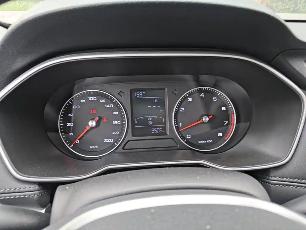 Roewe RX3 — миниатюра 12