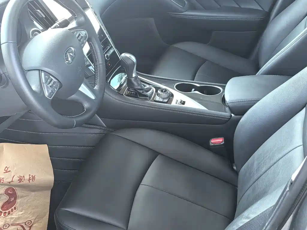 Infiniti Q50L — миниатюра 4