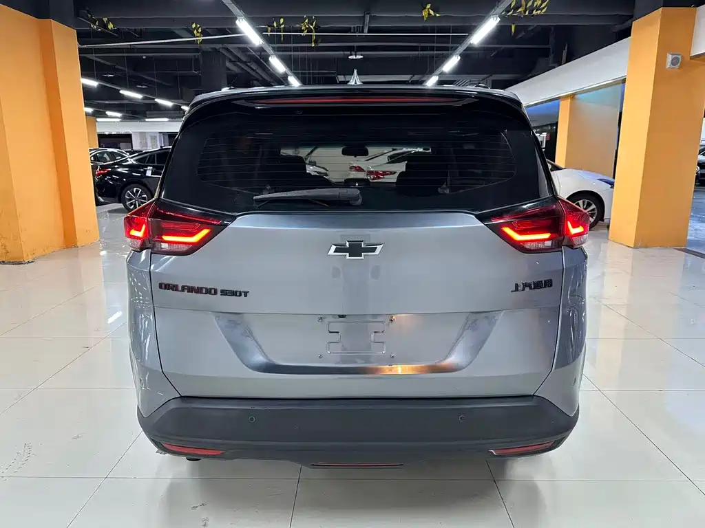 Chevrolet Volando — миниатюра 7