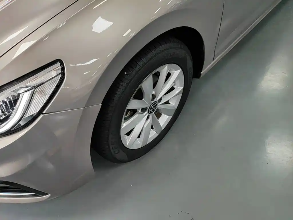 Volkswagen Bora — миниатюра 23
