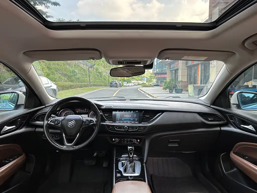 Buick Regal — миниатюра 14