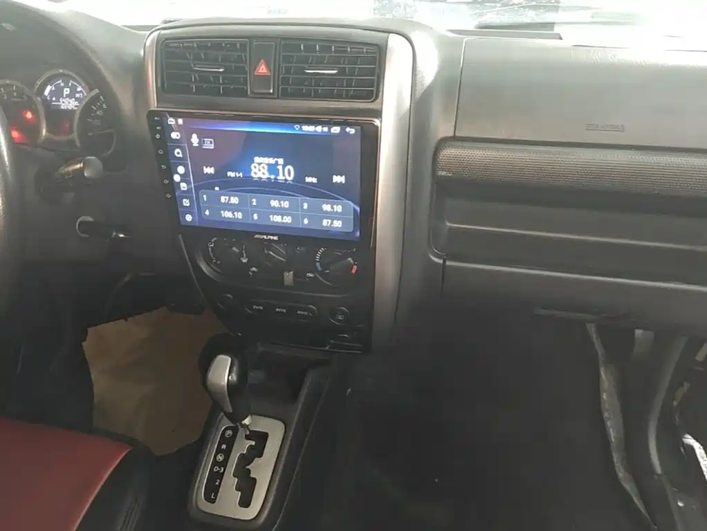 Suzuki Jimny — миниатюра 13