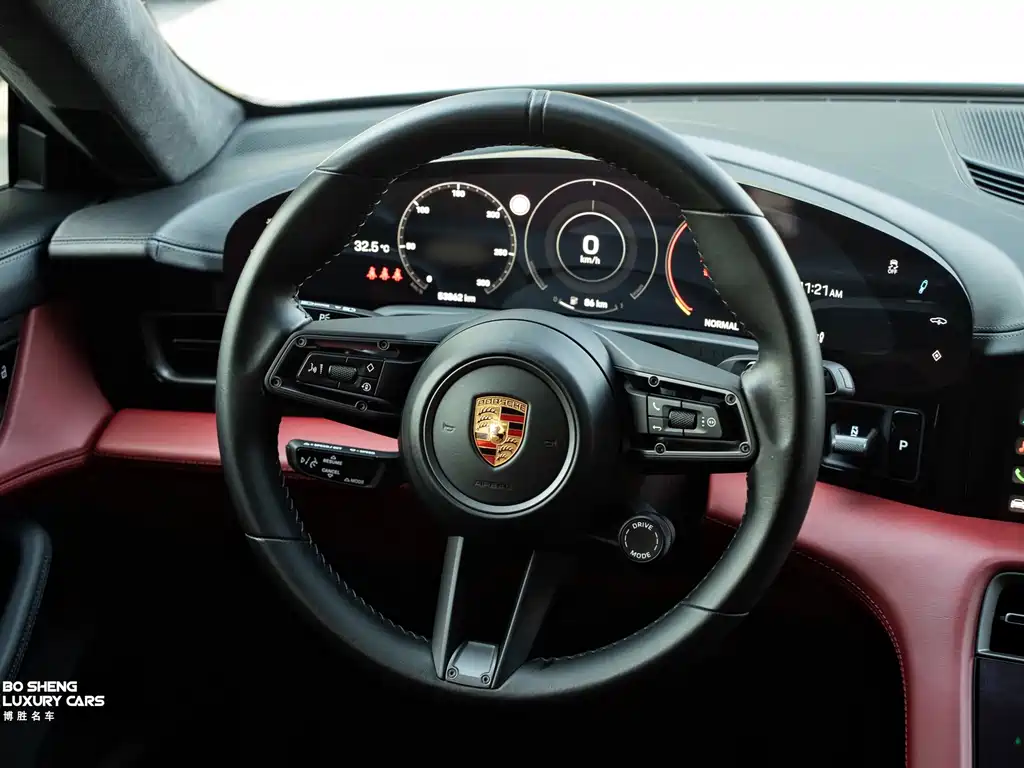 Porsche Taycan — миниатюра 13