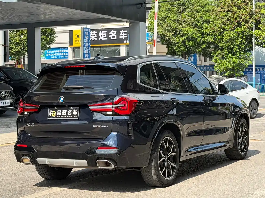 BMW X3 — миниатюра 9