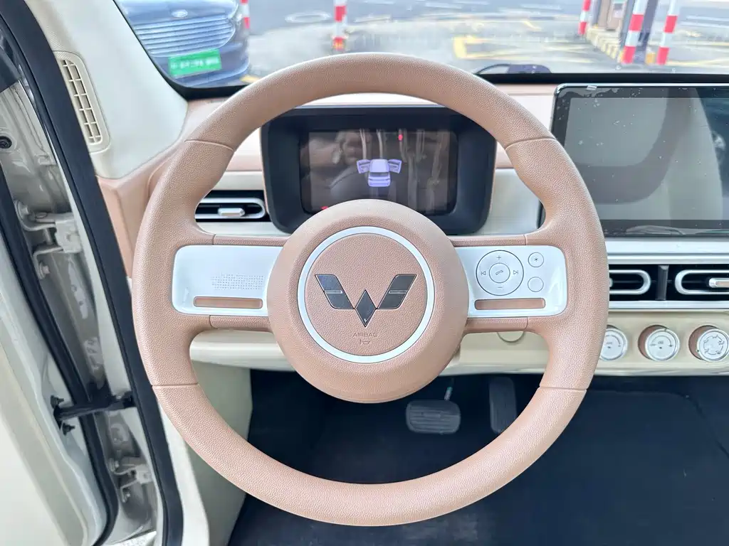Wuling MINIEV — миниатюра 12