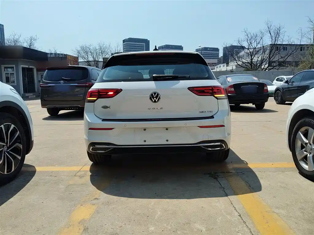 Volkswagen Golf 2021 280TSI DSG Pro