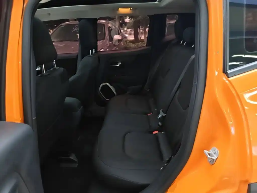 Jeep Renegade — миниатюра 17