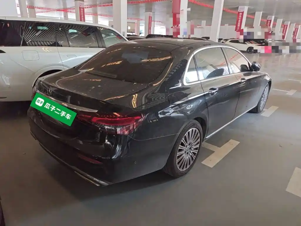 Mercedes-Benz E-Class — миниатюра 7
