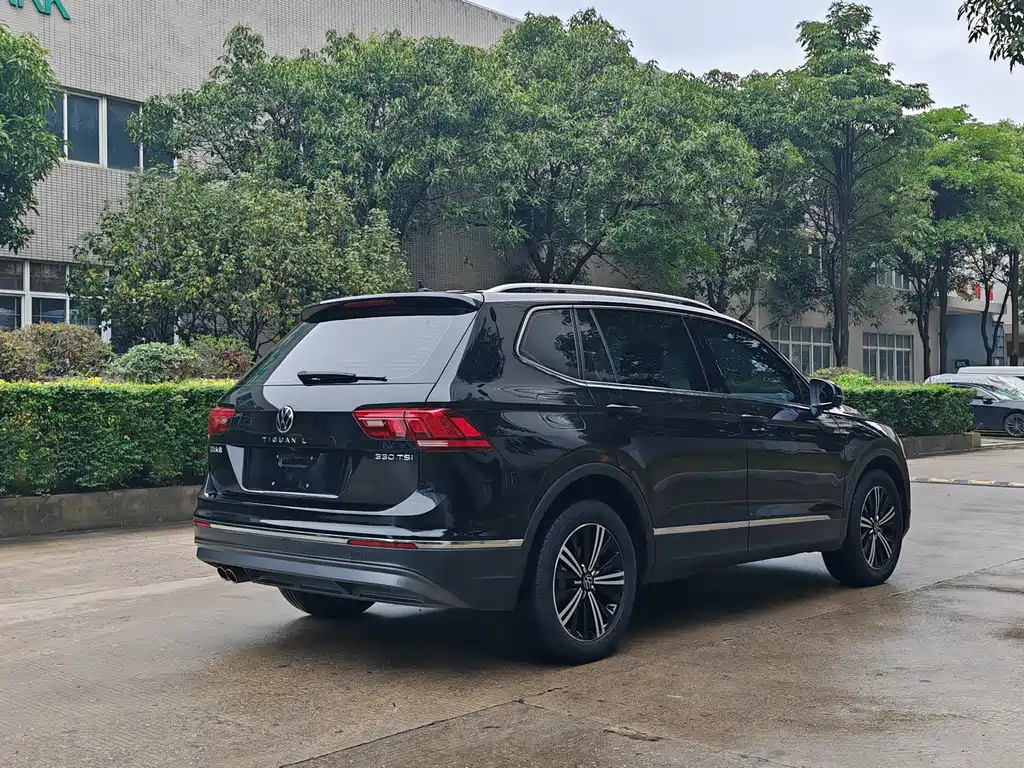 Volkswagen Tiguan L — миниатюра 5