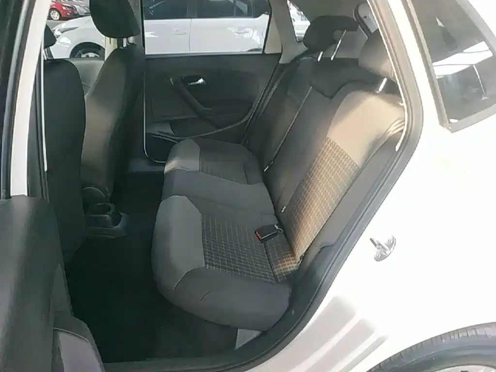 Volkswagen Polo — миниатюра 17