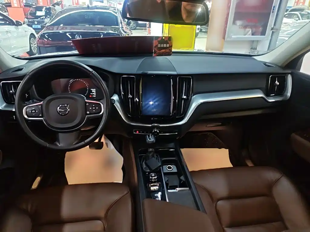 Volvo XC60 — миниатюра 10