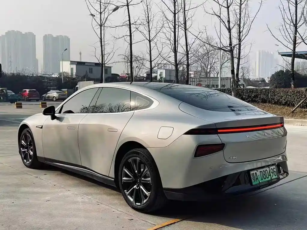 XPeng P7 — миниатюра 7