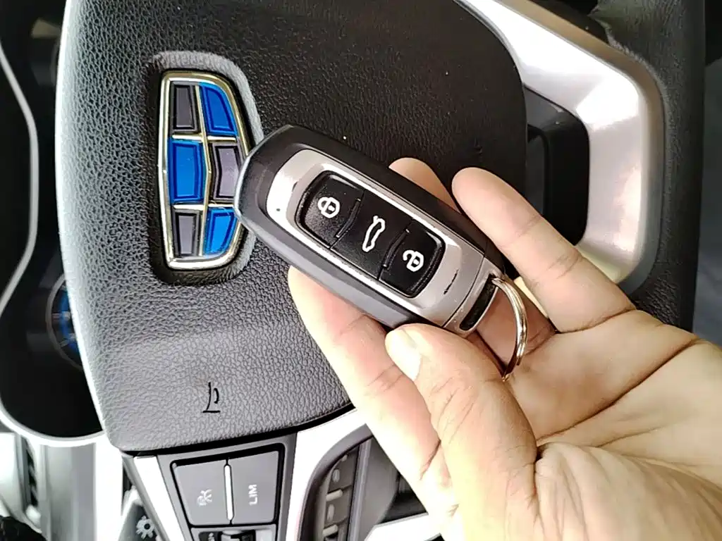 Geely Emgrand — миниатюра 9