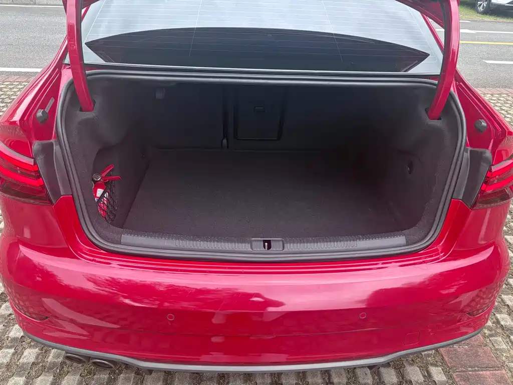Audi A3 2019 Limousine 35 TFSI Sport VI