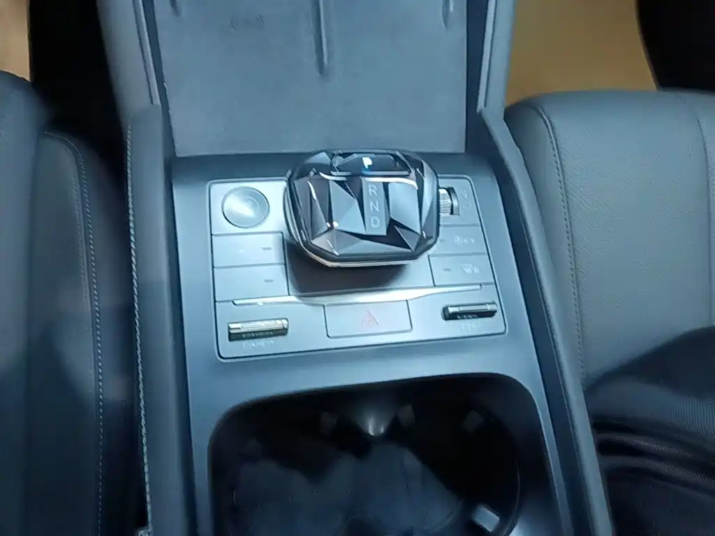 BYD Qin L — миниатюра 14