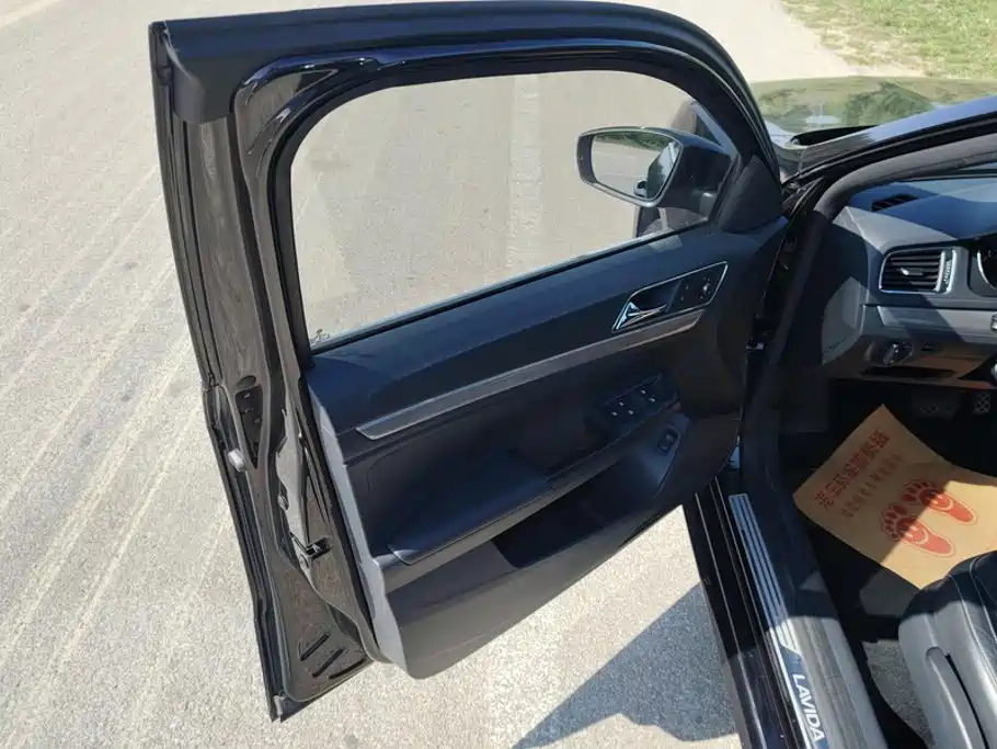 Volkswagen Lavida — миниатюра 7