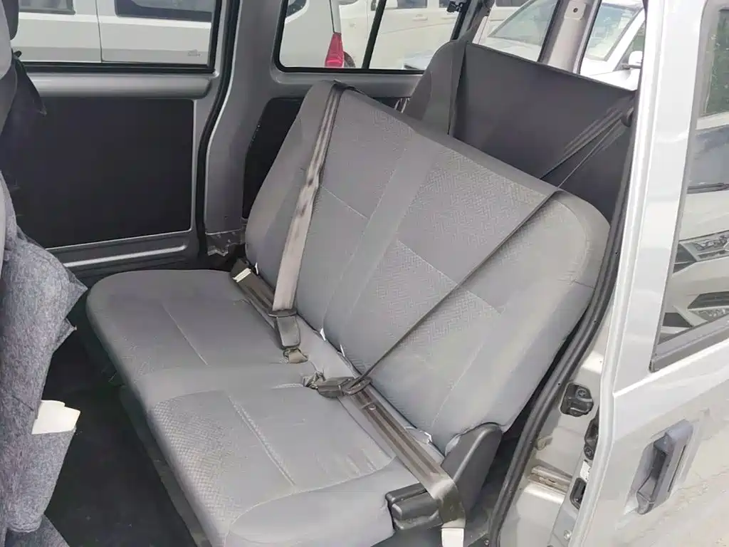 Wuling Rongguang EV — миниатюра 17