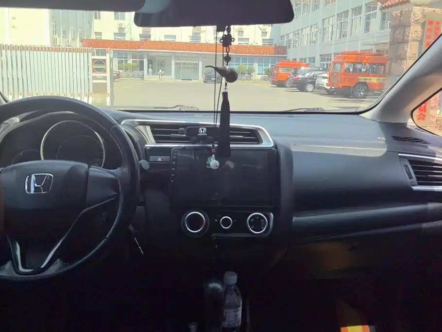 Honda Fit — миниатюра 12
