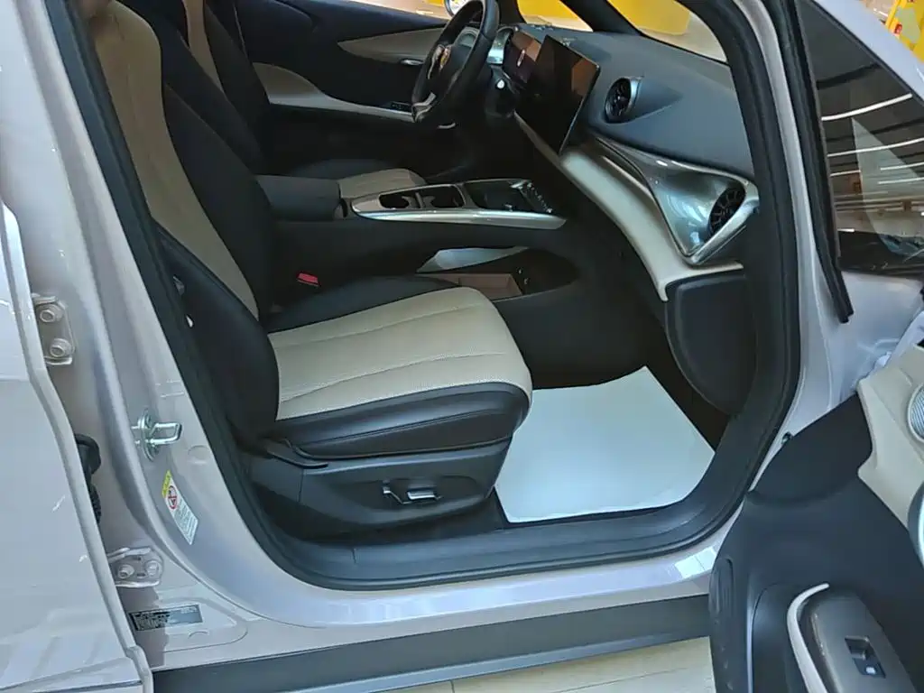 BYD Dolphin — миниатюра 25