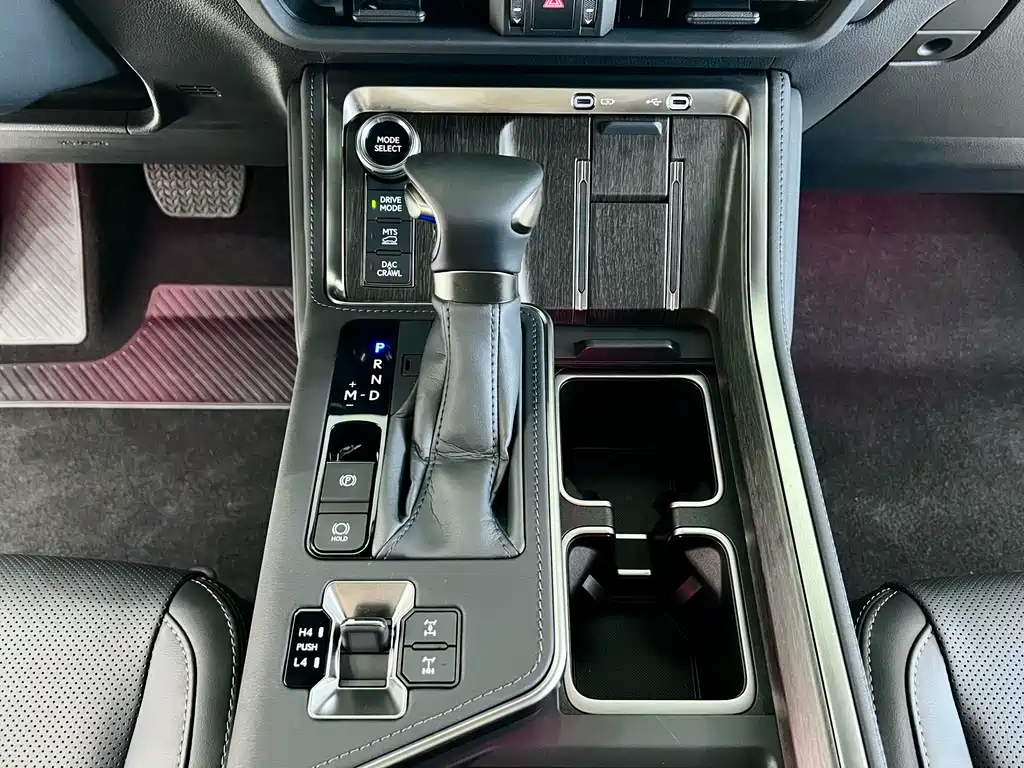 Lexus GX — миниатюра 17