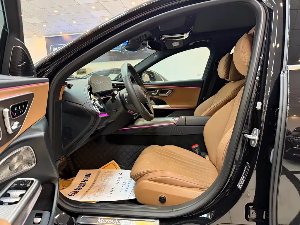 Mercedes-Benz E-Class E 2024 E 300 L Luxury