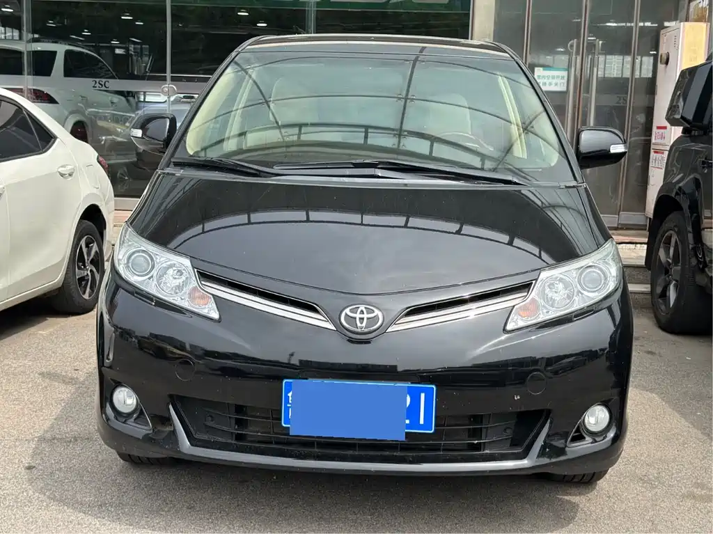Toyota Previa 2017 2.4L AT