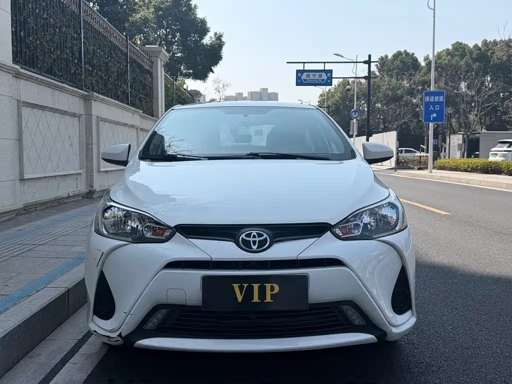 TOYOTA YARIS L TO ENJOY