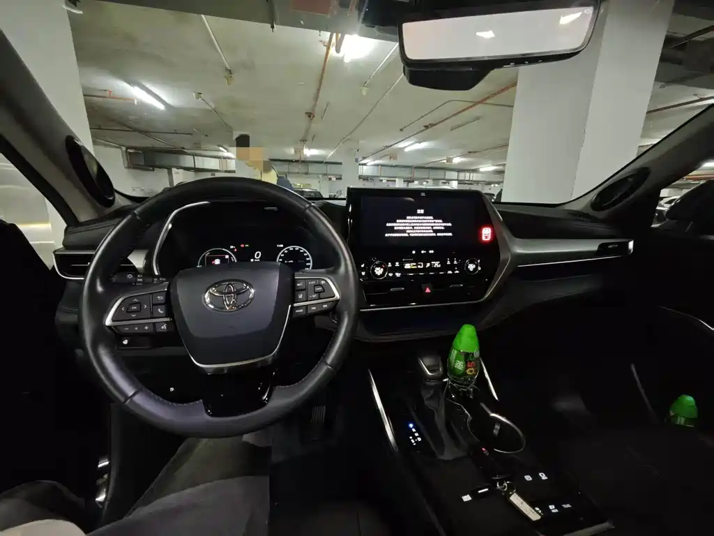 Toyota Highlander — миниатюра 5
