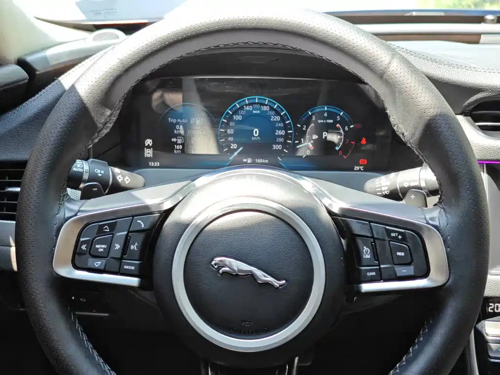 Jaguar XFL 2018 XFL 2.0T 250PS Premium
