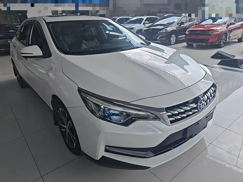 Venucia D60 — миниатюра 4
