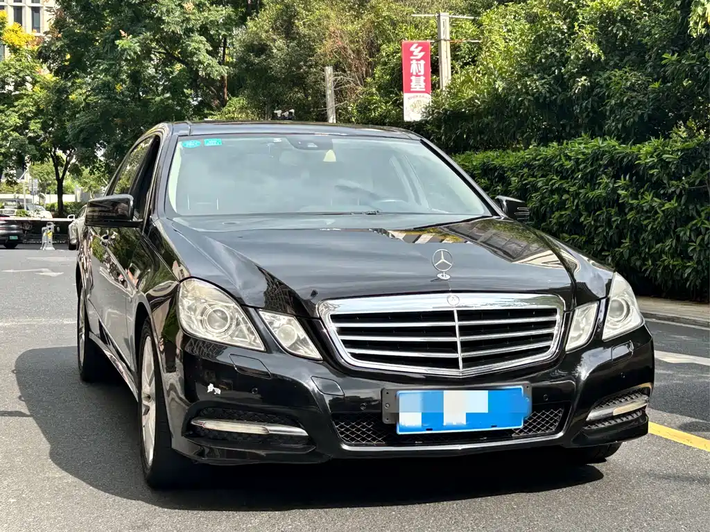Mercedes-Benz E-Class — миниатюра 3