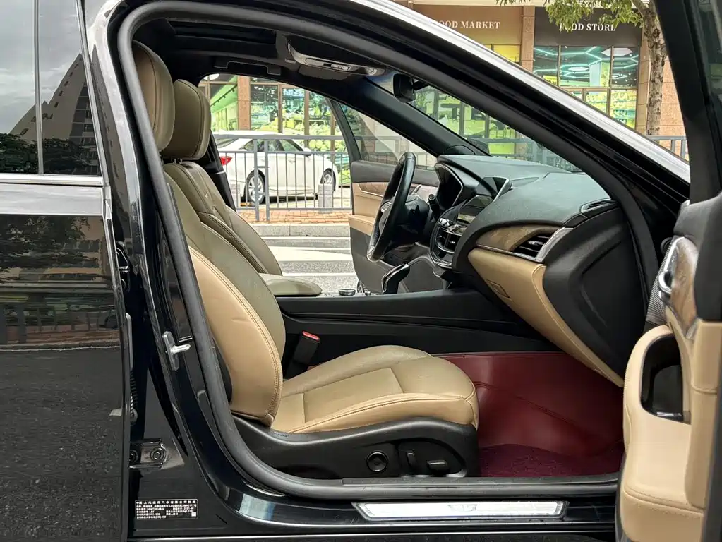 Cadillac CT5 — миниатюра 10