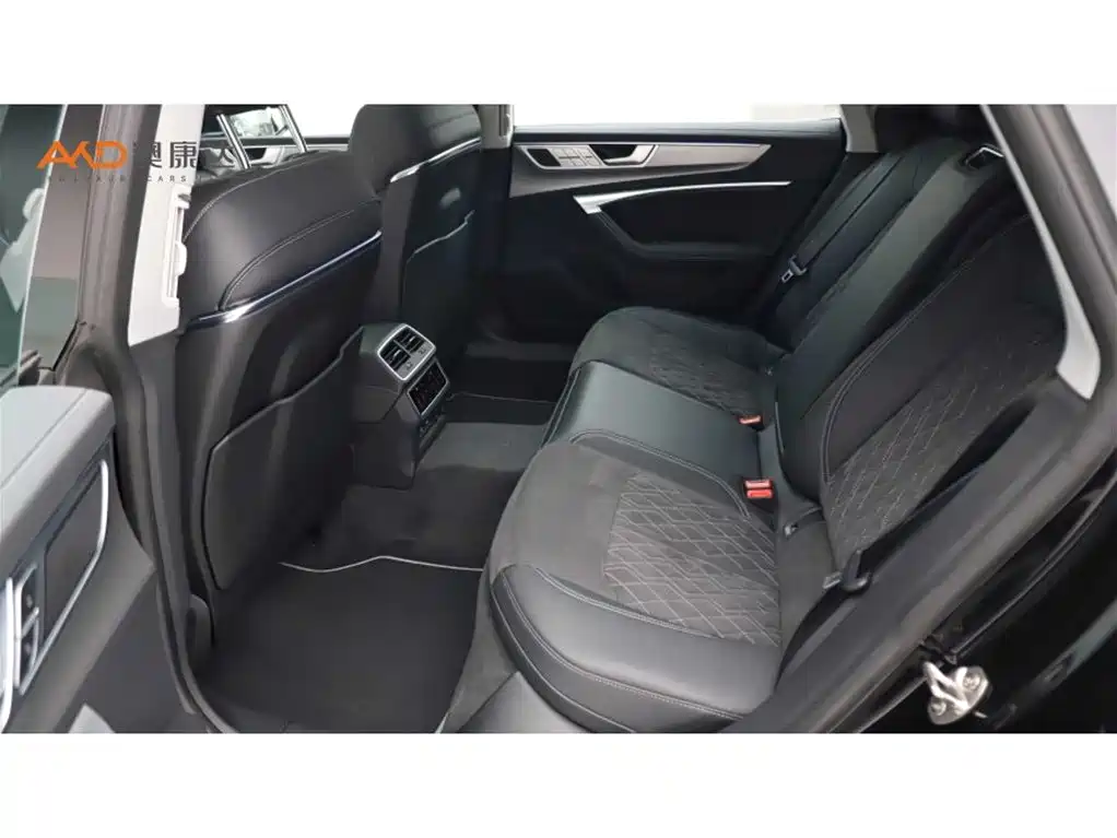Audi A7L 2024 45 TFSI quattro