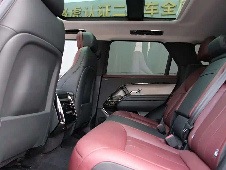 Land Rover Range Rover Sport 2023 — фото 16