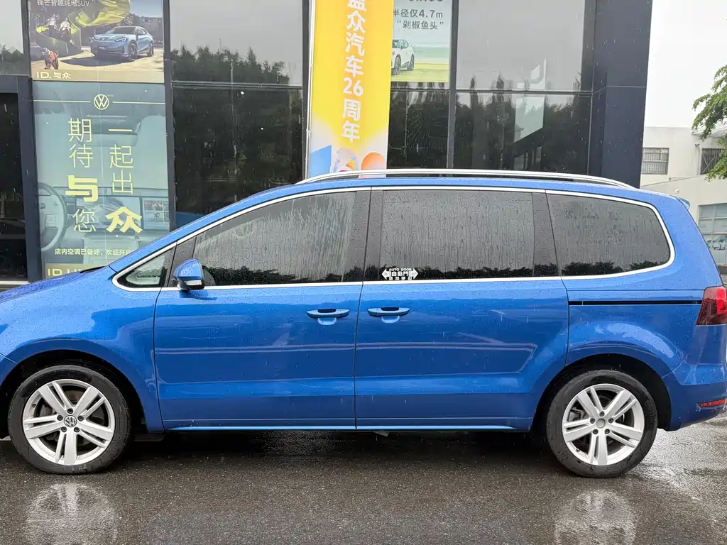 Volkswagen Sharan — миниатюра 3