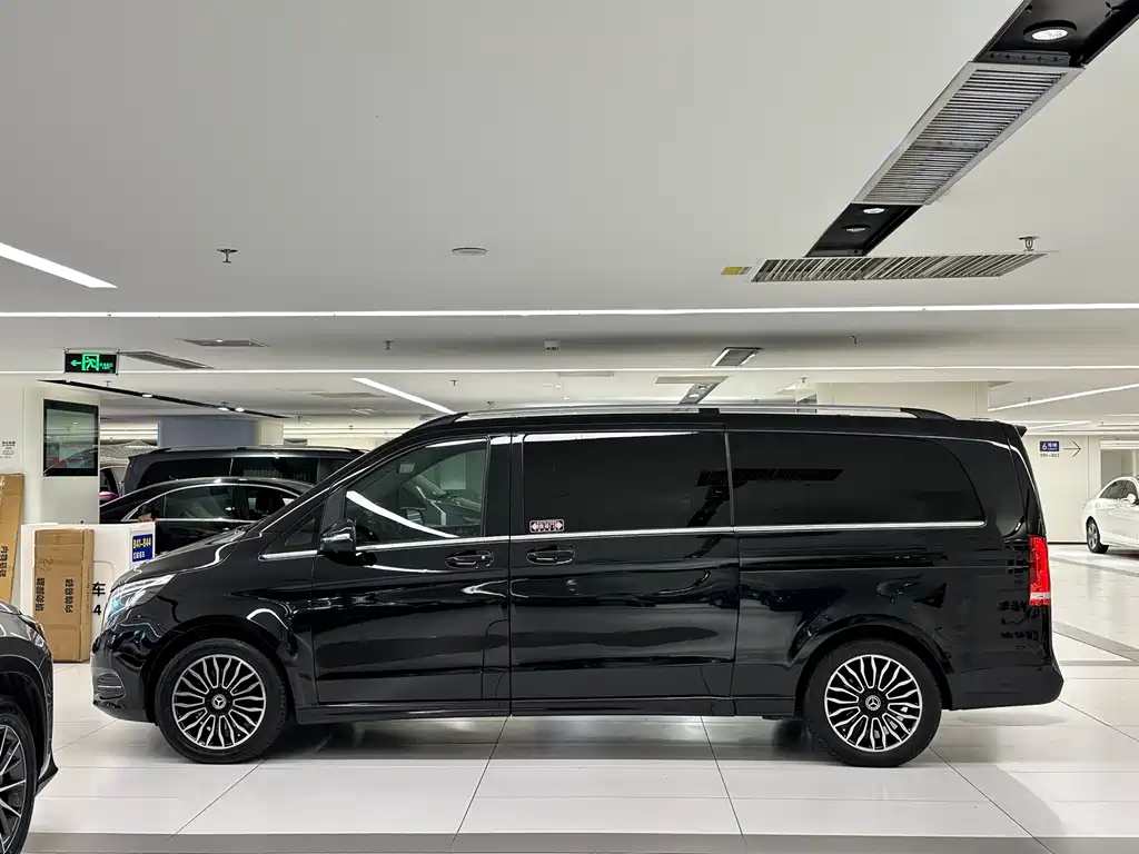 Mercedes-Benz V-Class — миниатюра 4